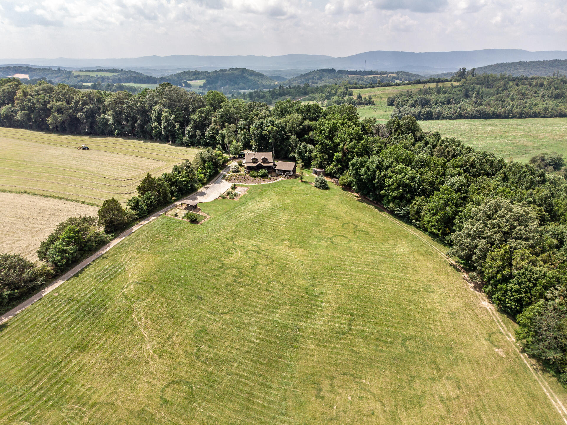 415 Morrison Road Chuckey, TN 37641 - Photo 63 of 85 415MorrisonC_107