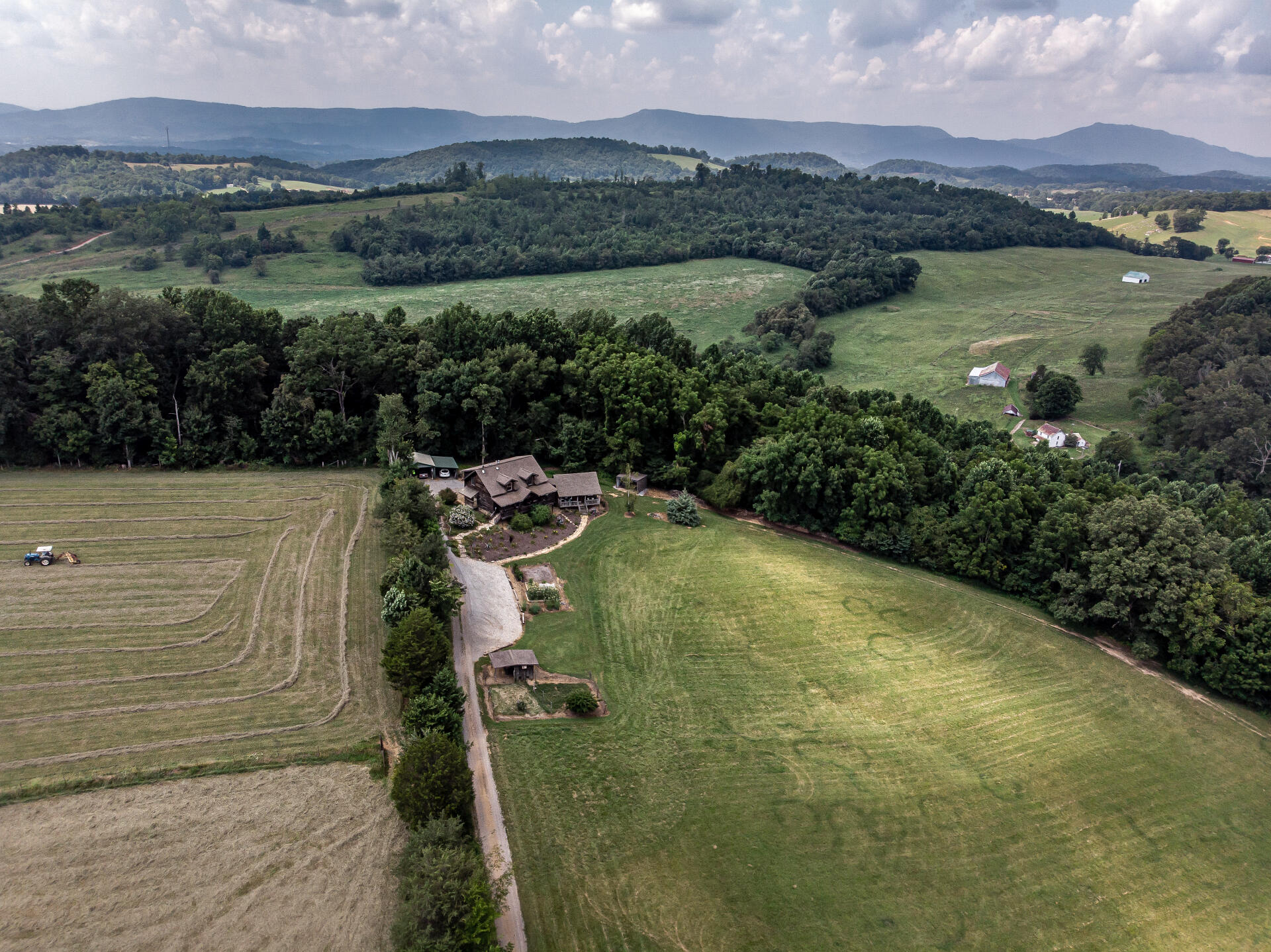 415 Morrison Road Chuckey, TN 37641 - Photo 70 of 85 415MorrisonC_117