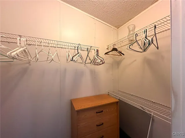 $84,000 | 2 Tree Stump Drive, New Hartford, NY 13321