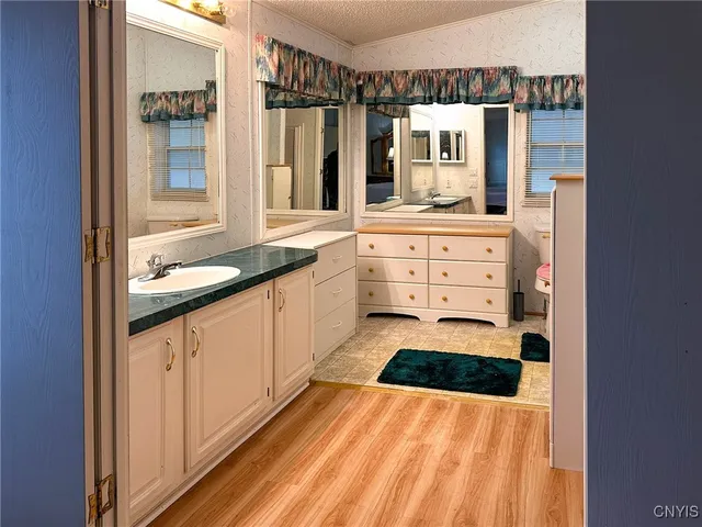 $84,000 | 2 Tree Stump Drive, New Hartford, NY 13321