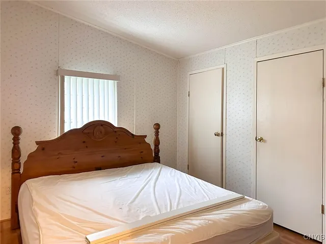 $84,000 | 2 Tree Stump Drive, New Hartford, NY 13321