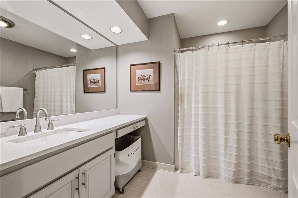254 Sweet Gum Road Pittsburgh, PA 15238 - Photo 19 of 27 Gallery Image 19