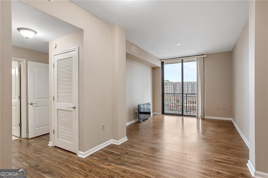 3040 Peachtree Road Northwest, Unit 813 Atlanta, GA 30305 - Photo 2 of 33