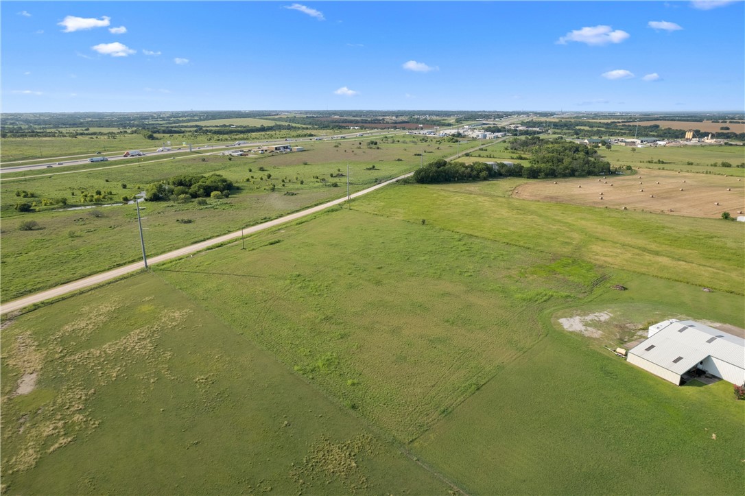 1228 South Old Temple Road Lorena, TX 76655 - Photo 10 of 12 a view of an ocean and beach