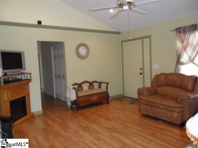 392 Shady Grove Road Pickens, SC 29671 - Photo 7 of 10
