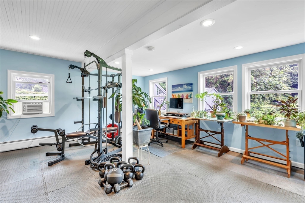 64 Ridgewood Terrace Northampton, MA 01060 - Photo 19 of 42 Gallery Image 19