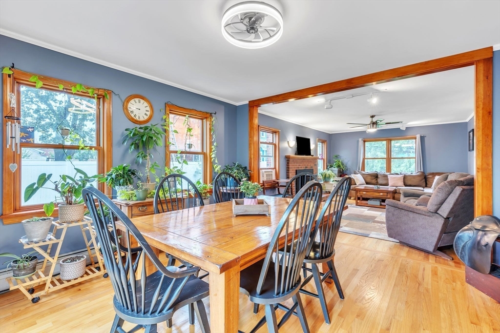 64 Ridgewood Terrace Northampton, MA 01060 - Photo 8 of 42 Gallery Image 8