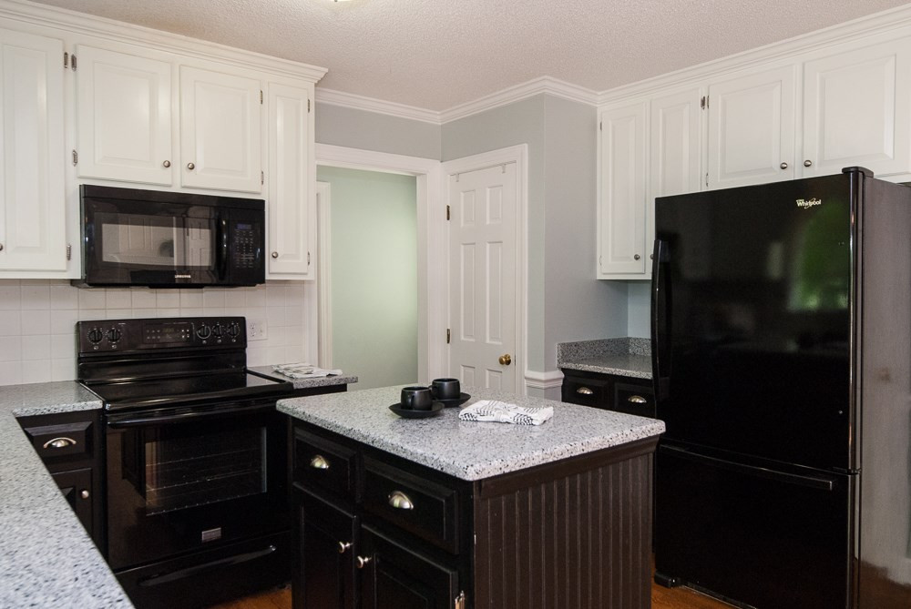 4525 Gwynnebrook Circle Raleigh, NC 27613 - Photo 11 of 30 Photo 11