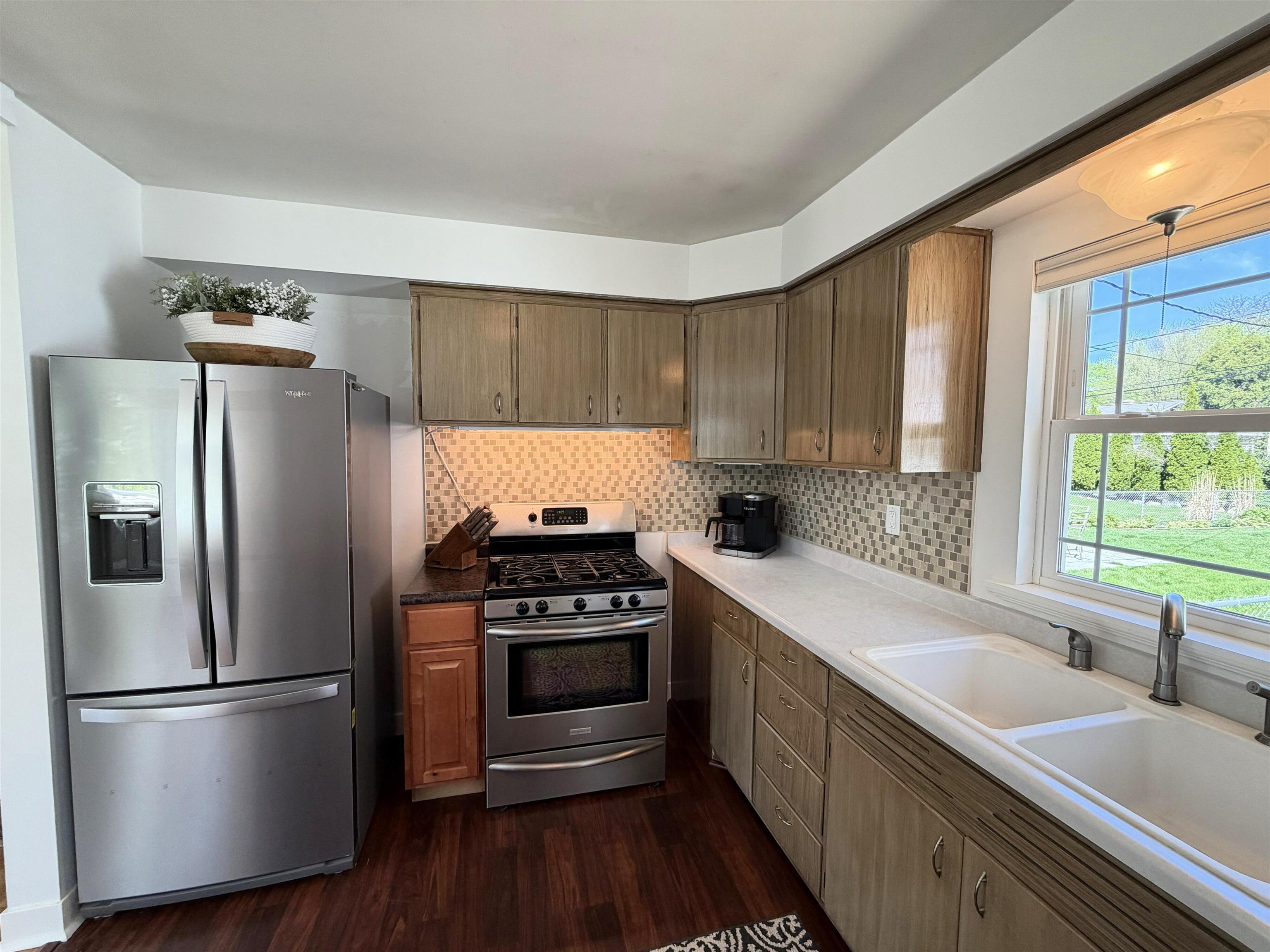 3806 Tulane Avenue Madison, WI 53714 - Photo 10 of 30