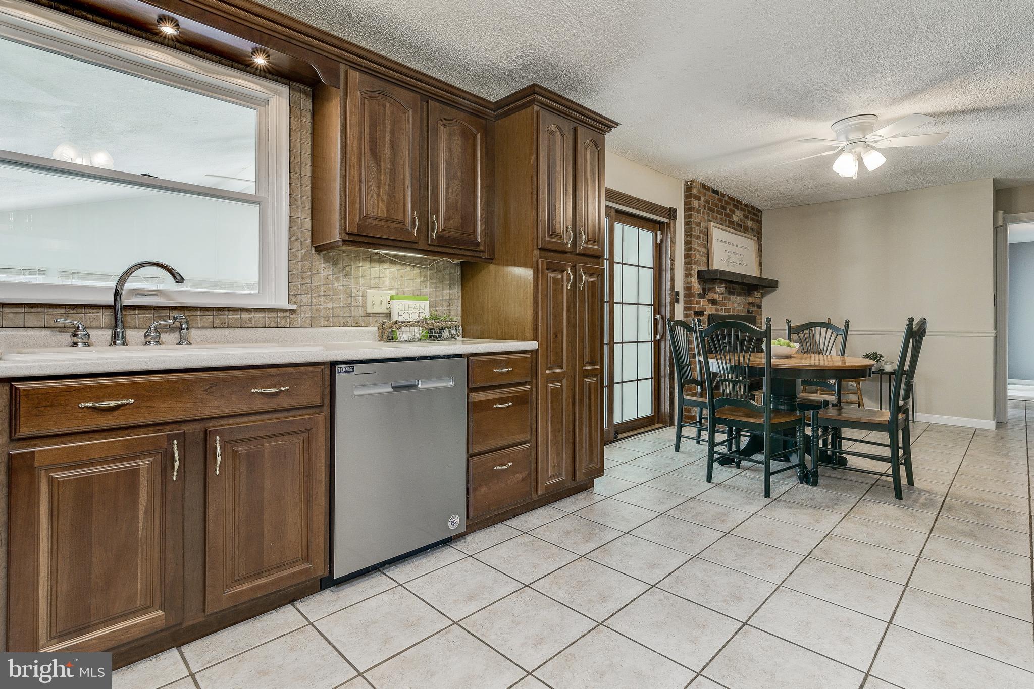 1703 North Bachman Valley Road Westminster, MD 21157 - Photo 12 of 46 Gallery Image 12