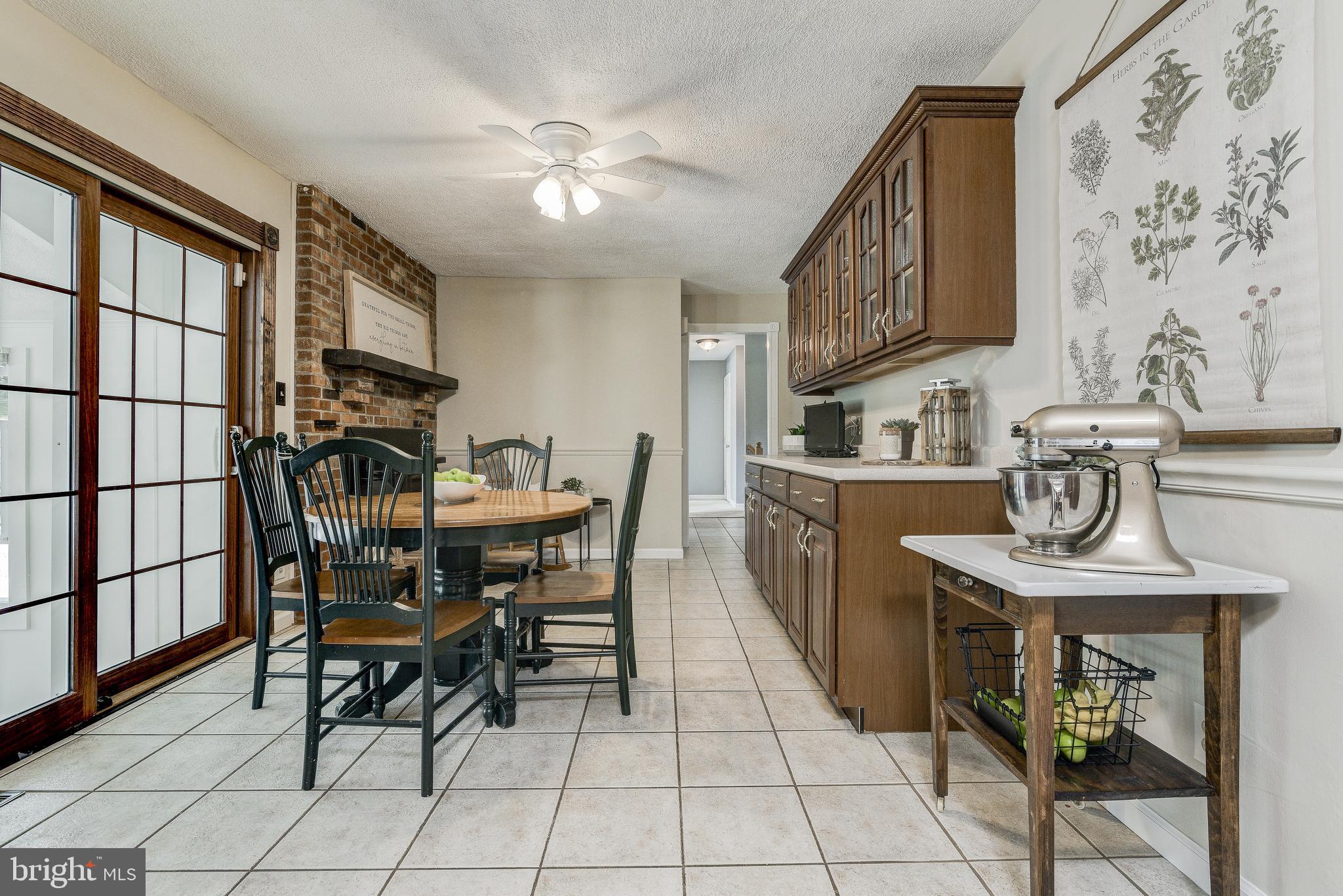 1703 North Bachman Valley Road Westminster, MD 21157 - Photo 13 of 46 Gallery Image 13
