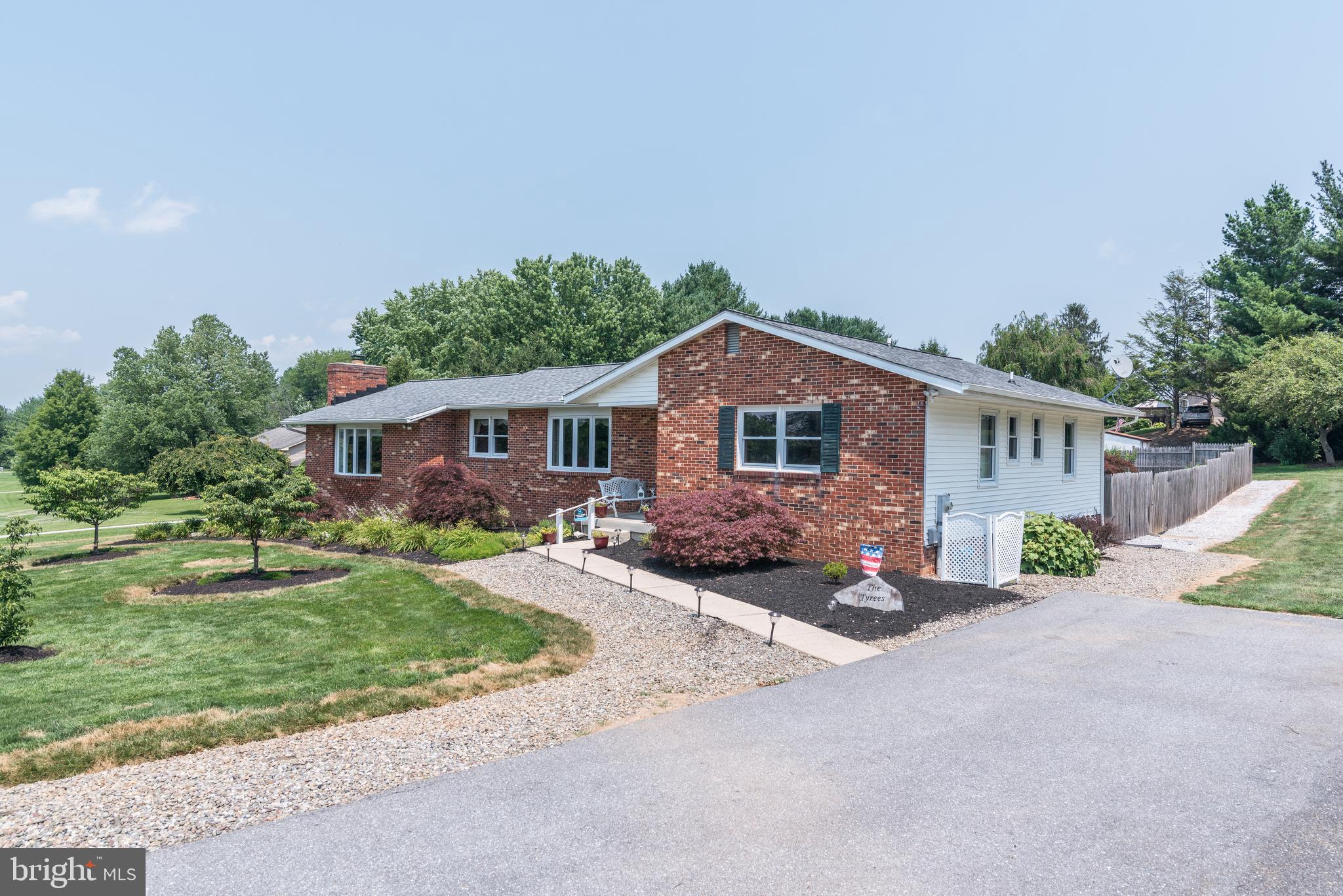 1703 North Bachman Valley Road Westminster, MD 21157 - Photo 3 of 46 Gallery Image 3