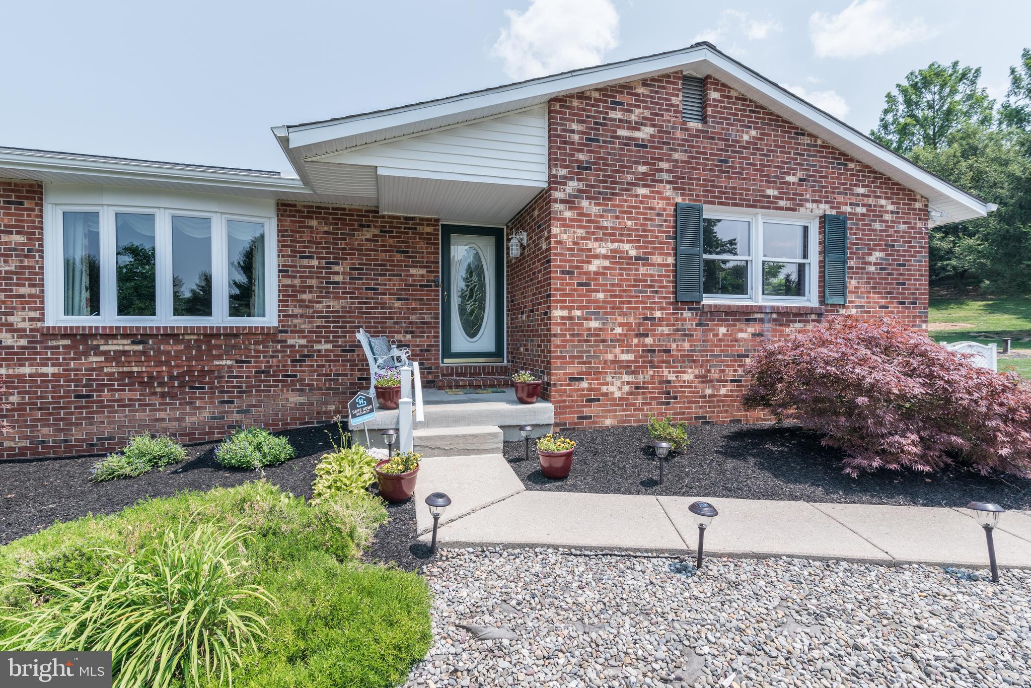 1703 North Bachman Valley Road Westminster, MD 21157 - Photo 4 of 46 Gallery Image 4