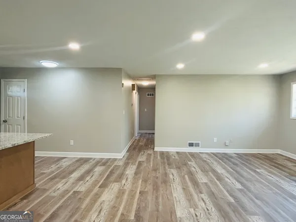 $1,850 | 6165 Radford Drive, Riverdale, GA 30296