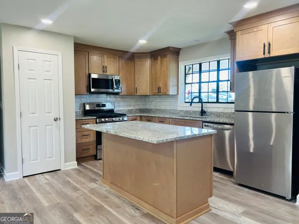 $1,850 | 6165 Radford Drive, Riverdale, GA 30296