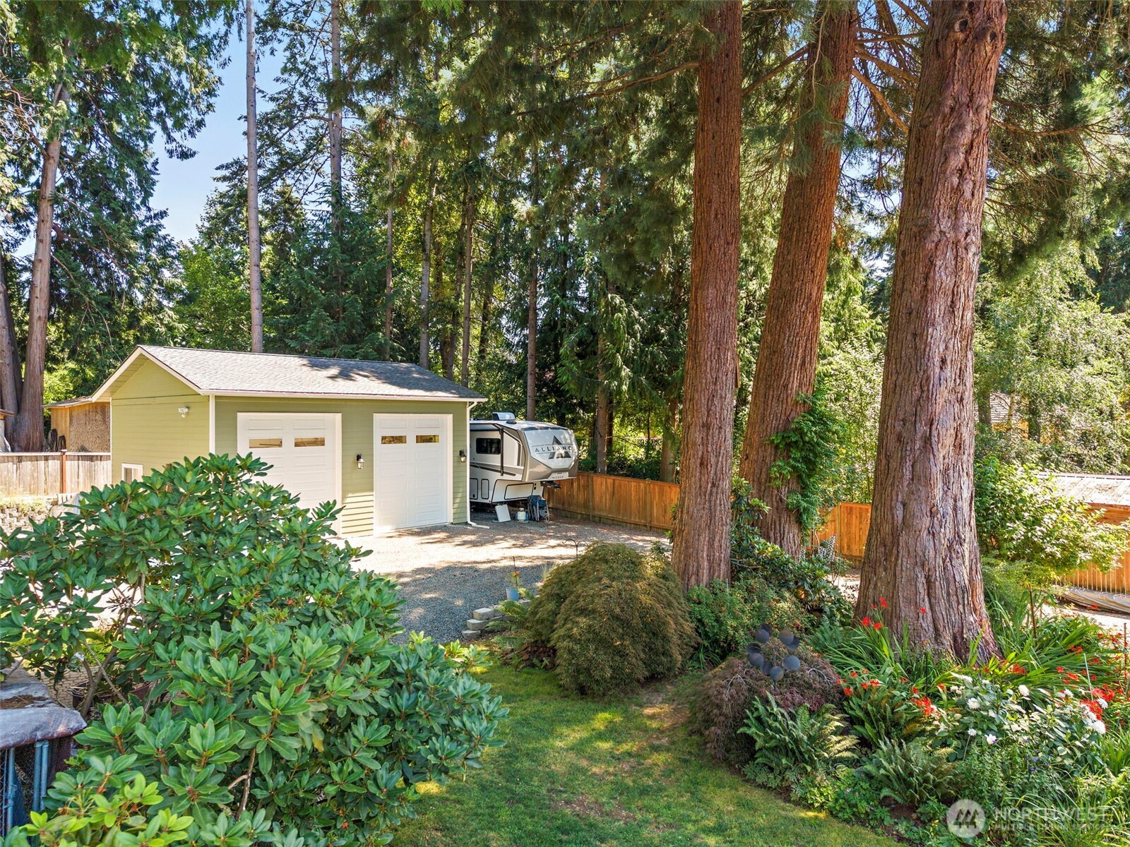 19810 98th Avenue Northeast Bothell, WA 98011 - Photo 34 of 40