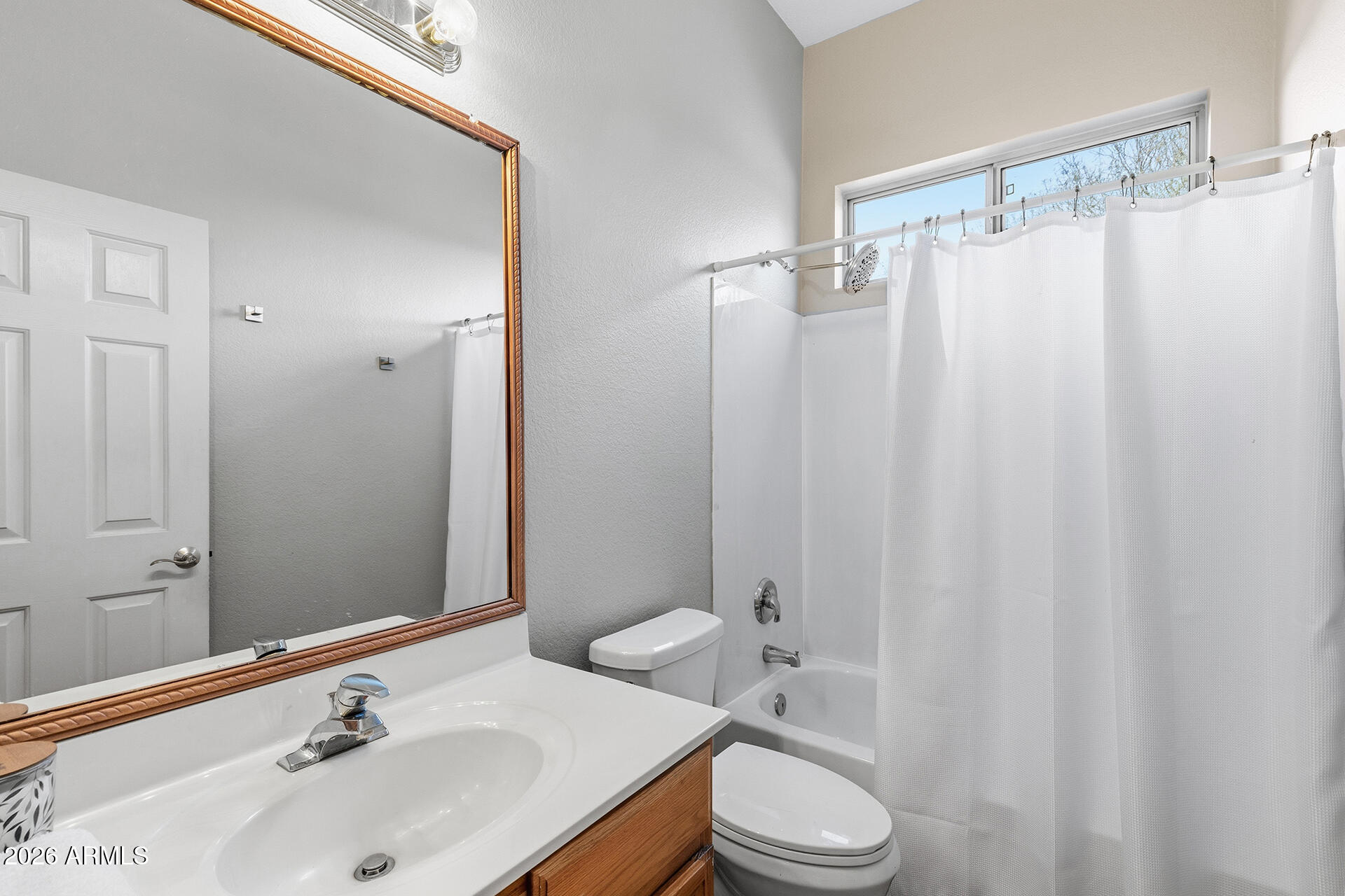4906 South Verbena Avenue Gilbert, AZ 85298 - Photo 19 of 46 Full Bath #2