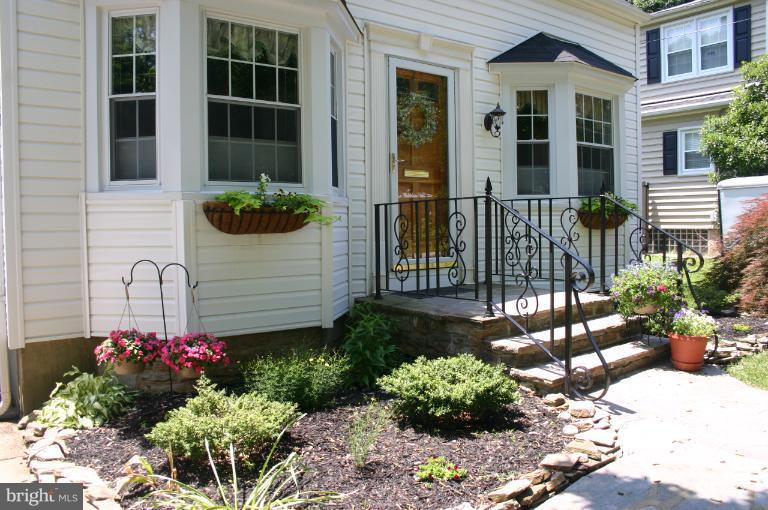 921 Litchfield Road Baltimore, MD 21239 - Photo 25 of 26 Exterior (Front)