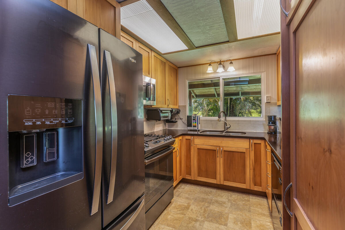 1714 Hulu Road, Unit B Kapaa, HI 96746 - Photo 3 of 28 Gallery Image 3
