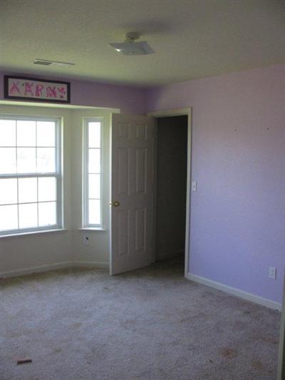 6496 Elwood Road Sanger, CA 93657 - Photo 14 of 26 BEDROOM #3 - ALL READY FOR A LITTLE GIRL