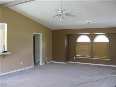 FORMAL DINING/FAMILY ROOM COMBO