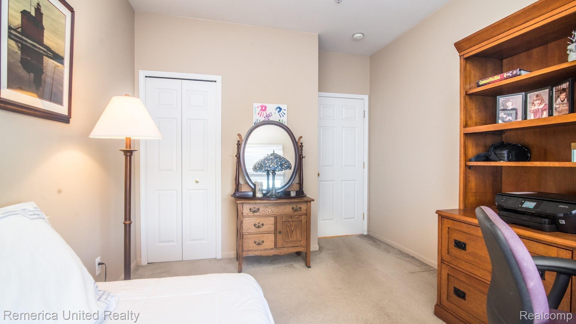 104 West Road Trenton, MI 48183 - Photo 29 of 43 028_14.jpg