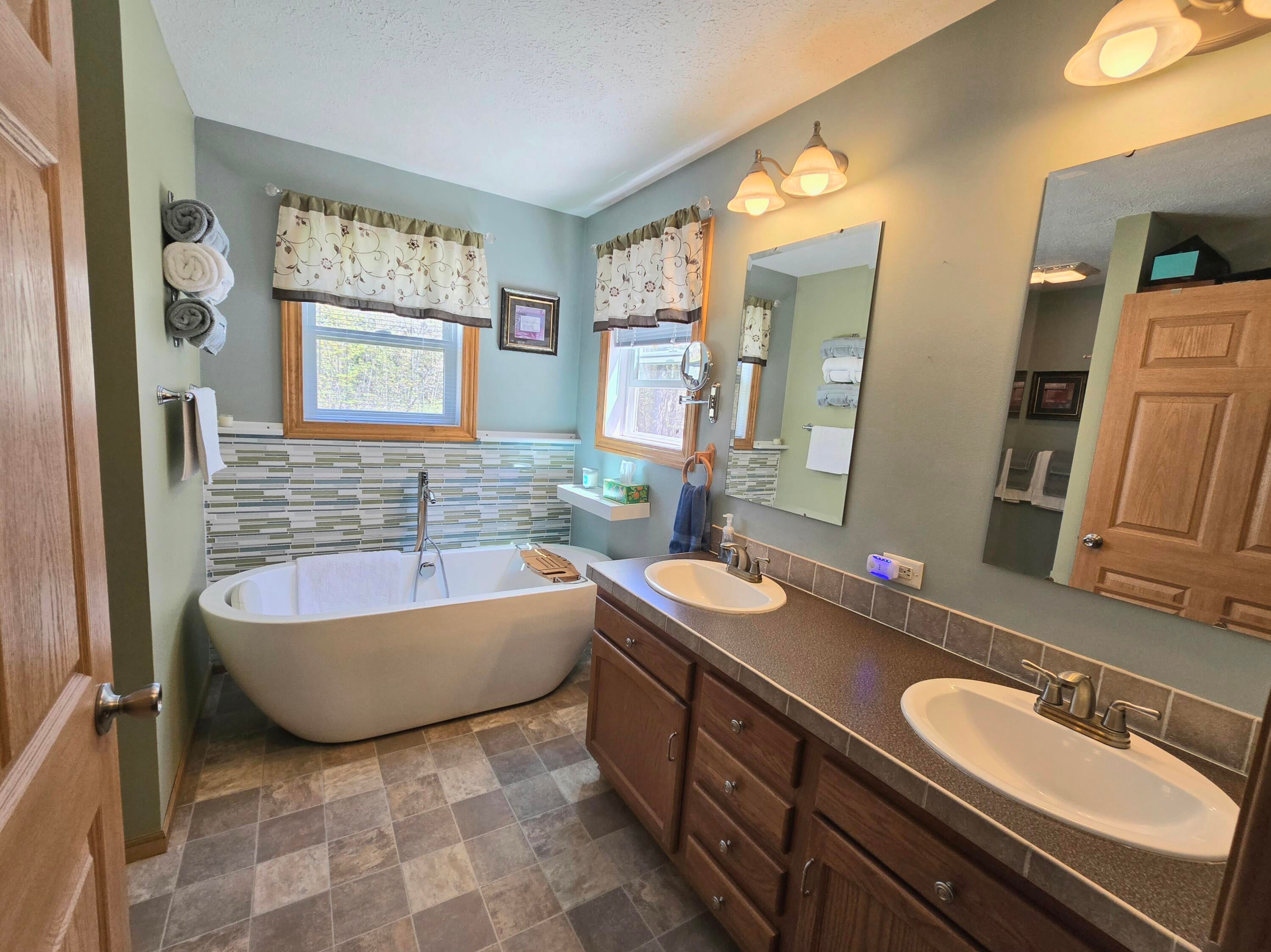 17656 South Deer Run Road Kinross, MI 49752 - Photo 23 of 70 Gallery Image 23