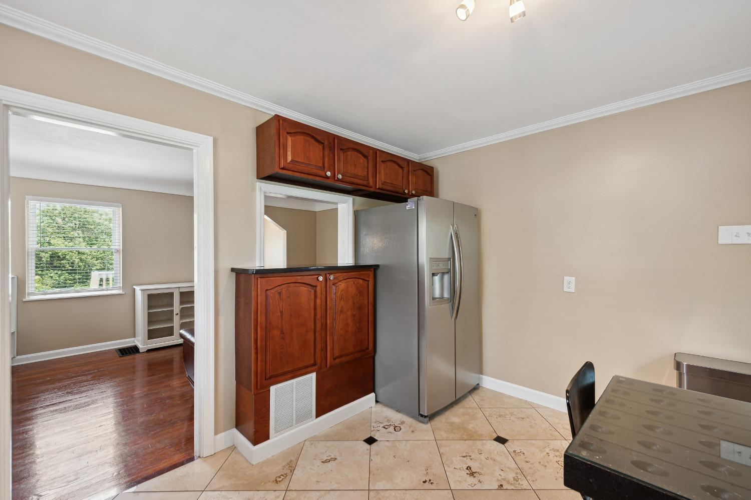4789 Fehr Road Cincinnati, OH 45238 - Photo 10 of 29