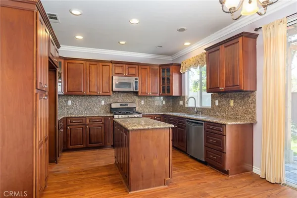 $1,388,888 | 37 Copper Leaf, Irvine, CA 92602