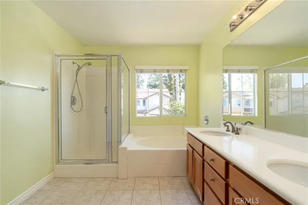 $1,388,888 | 37 Copper Leaf, Irvine, CA 92602