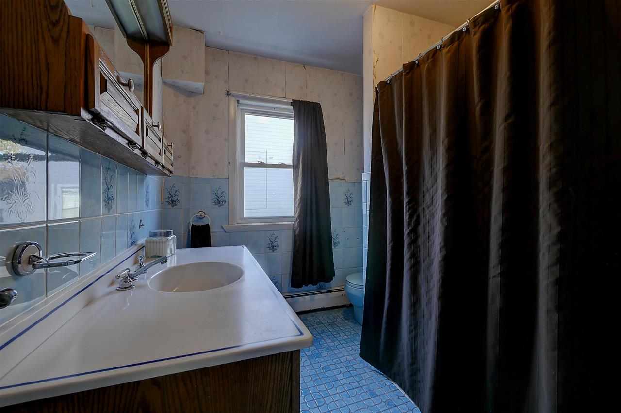 1 B Balcom Street Nashua, NH 03060 - Photo 18 of 30