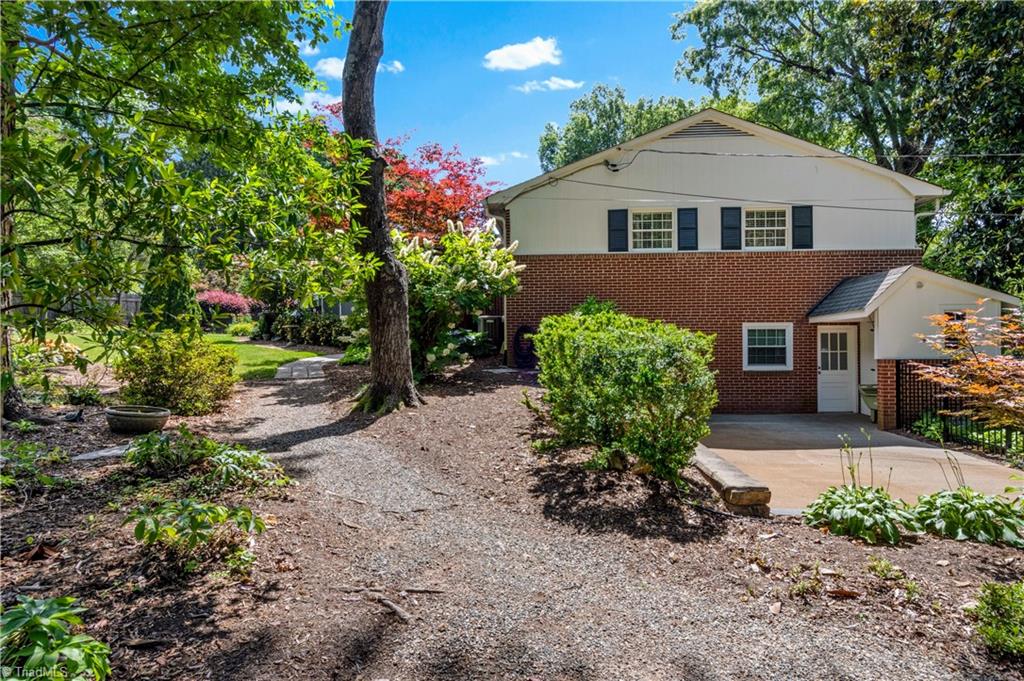 216 South Avalon Road Winston-Salem, NC 27104 - Photo 46 of 47