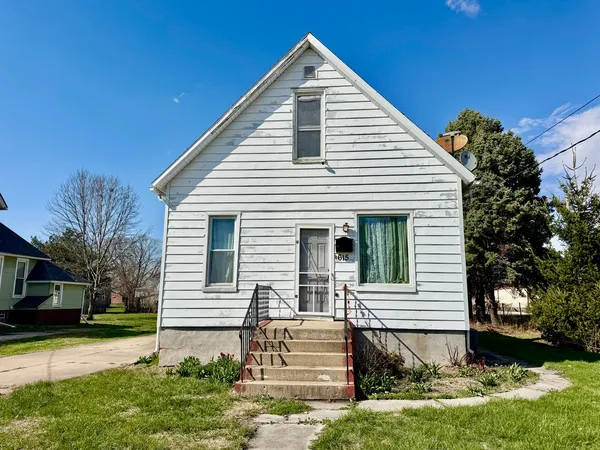 $69,900 | 615 East 2nd Street, Galesburg, IL 61401