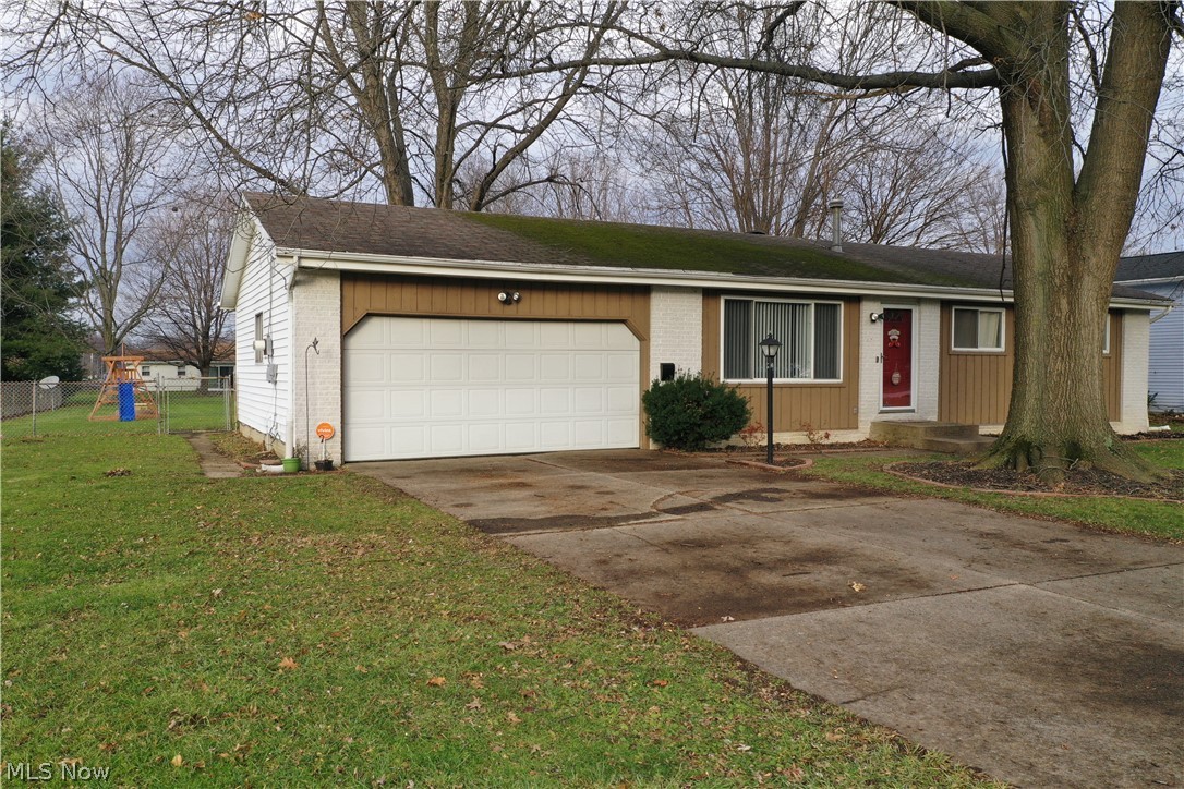 34340 Bainbridge Road North Ridgeville, OH 44039 - Photo 4 of 35
