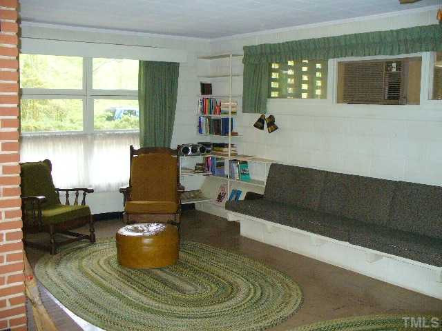 5333 Russell Road Durham, NC 27712 - Photo 9 of 15 Den/Family/Great Room