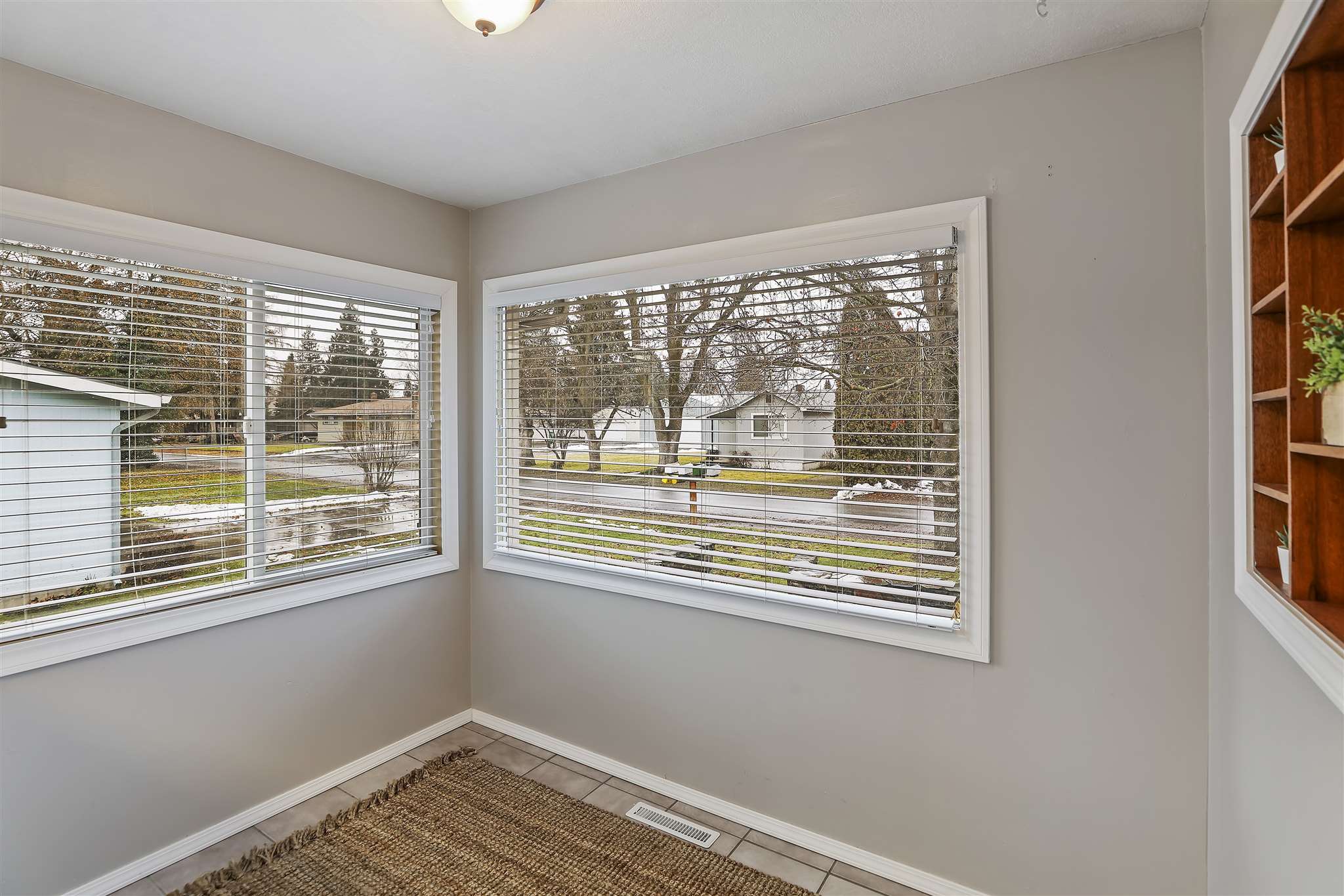3222 North Girard Road Spokane Valley, WA 99212 - Photo 14 of 33