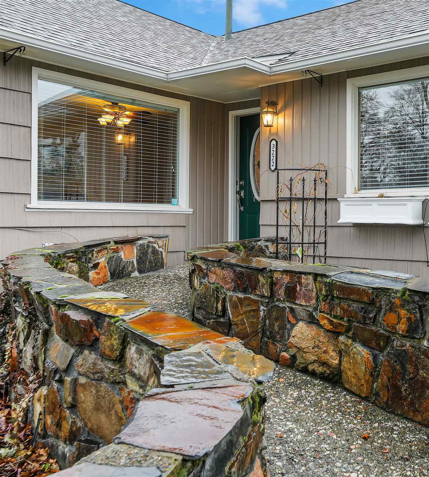 3222 North Girard Road Spokane Valley, WA 99212 - Photo 3 of 33