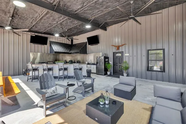 $845,000 | 474 Hickory Bluff Road, Waverly, GA 31565