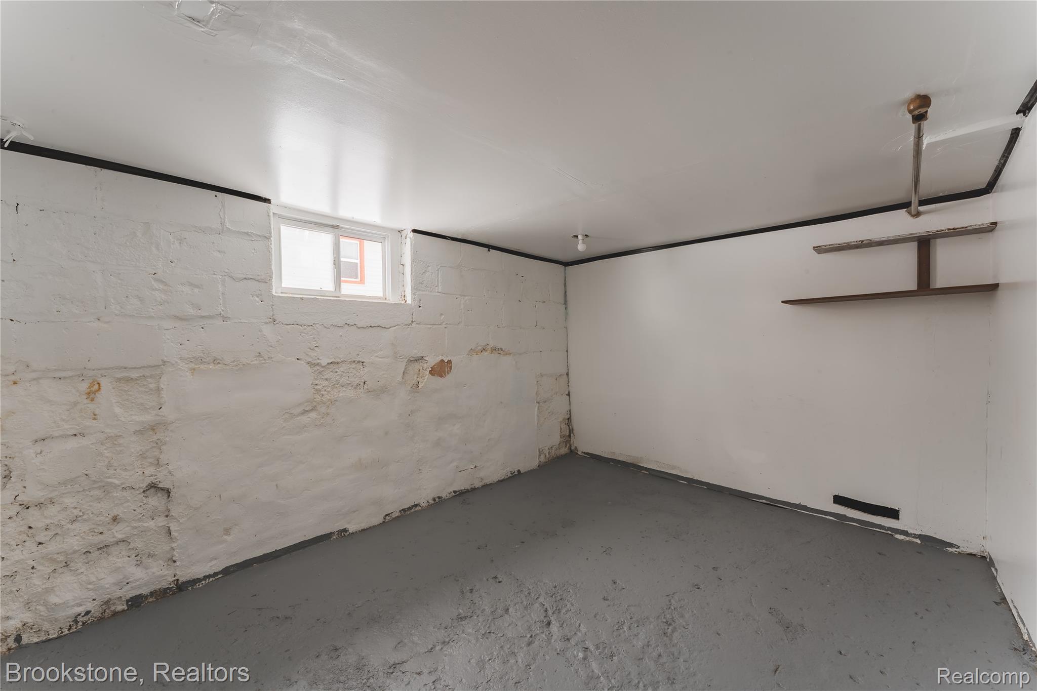202 West Rundell Street Pontiac, MI 48342 - Photo 22 of 27 View of basement