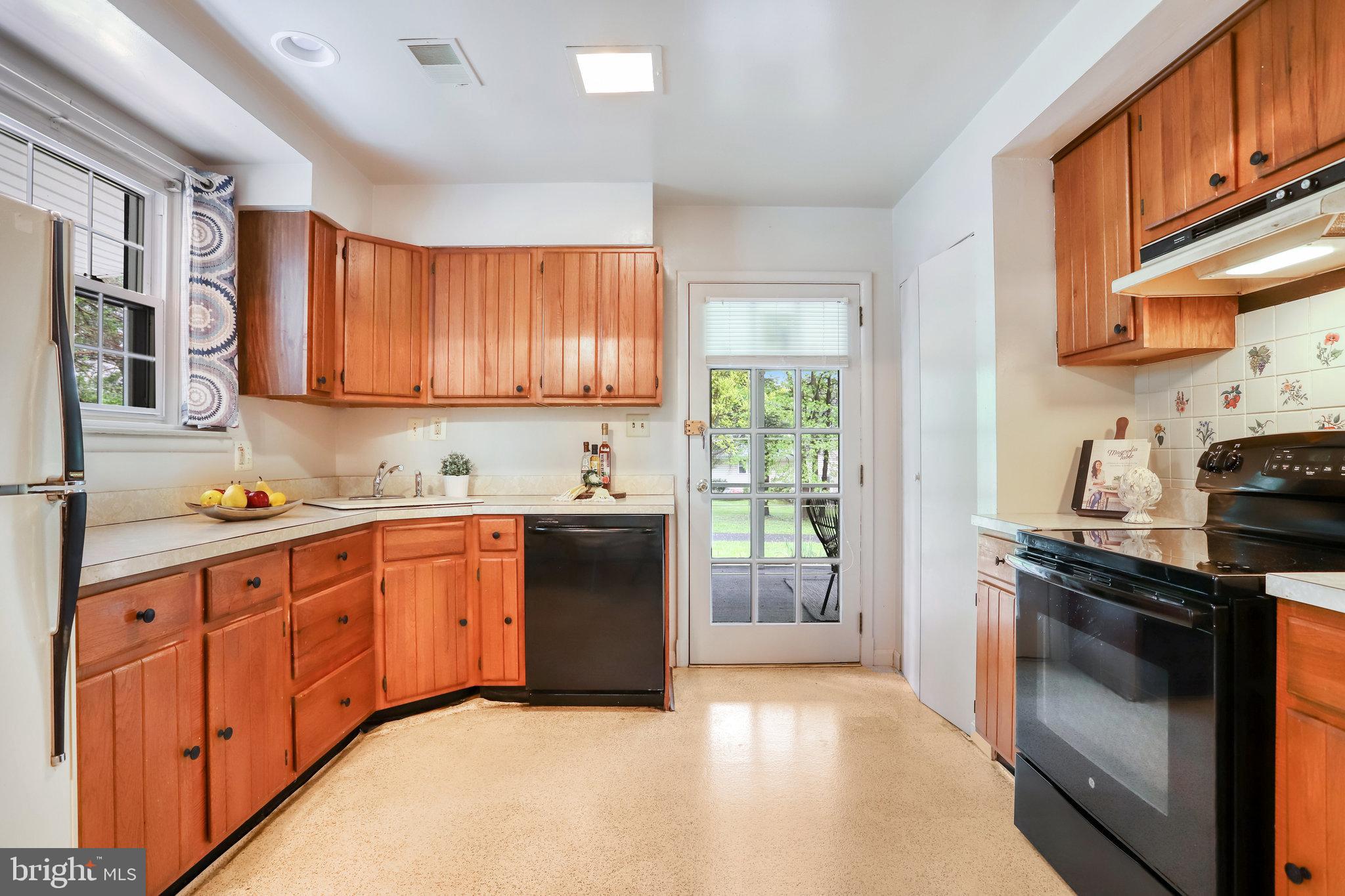 6105 Colchester Road Fairfax, VA 22030 - Photo 25 of 57 Gallery Image 25