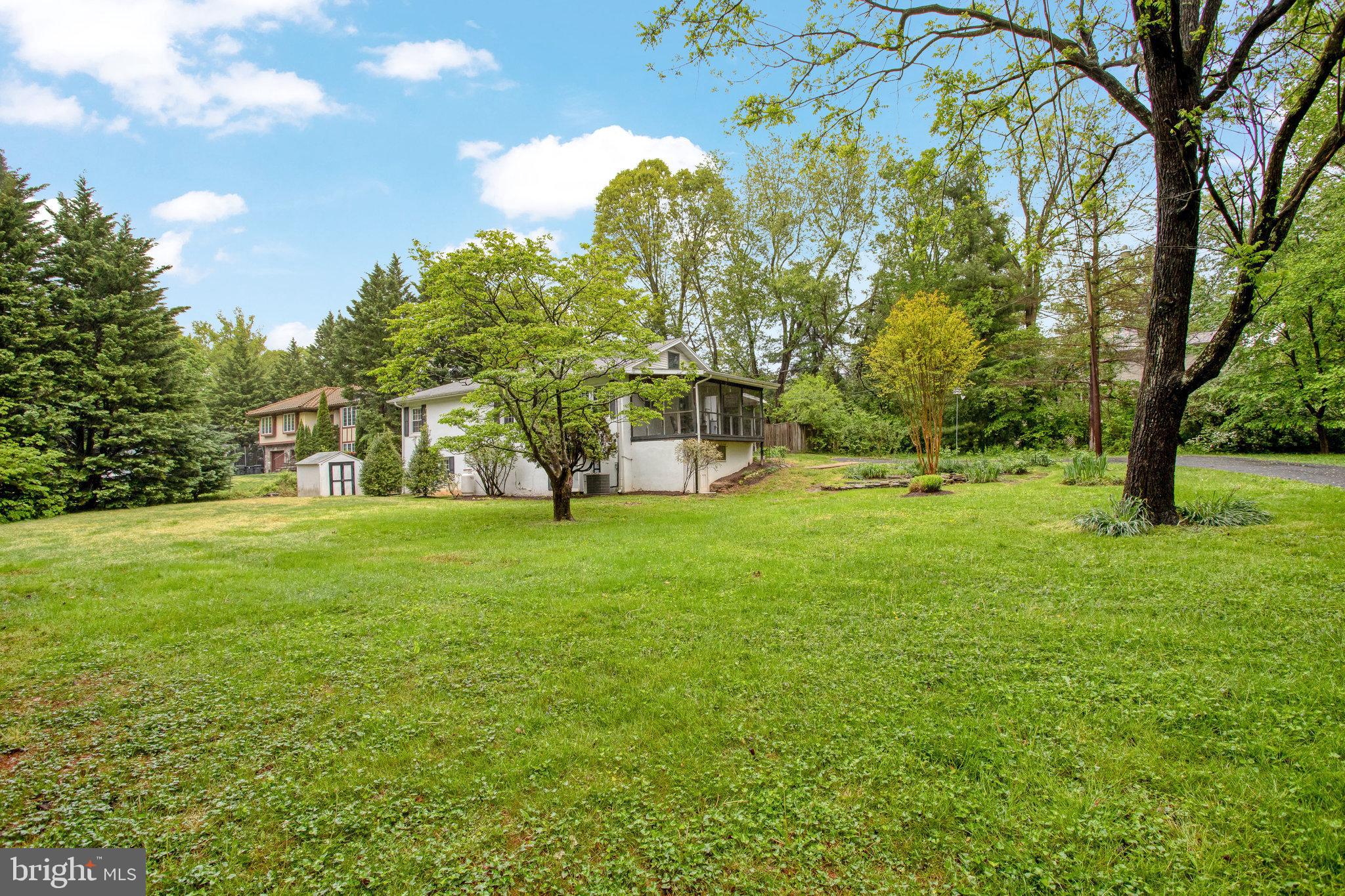6105 Colchester Road Fairfax, VA 22030 - Photo 3 of 57 Gallery Image 3
