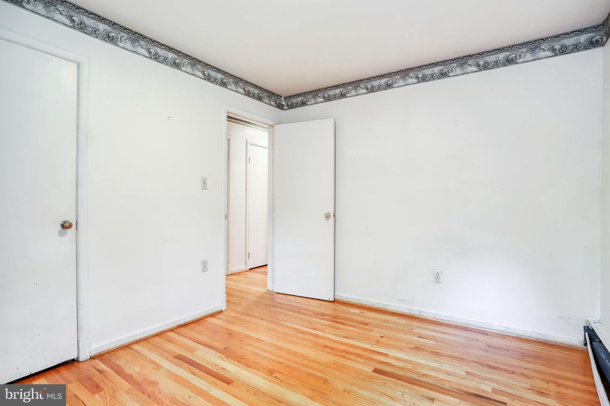 6105 Colchester Road Fairfax, VA 22030 - Photo 46 of 57 Bedroom 3