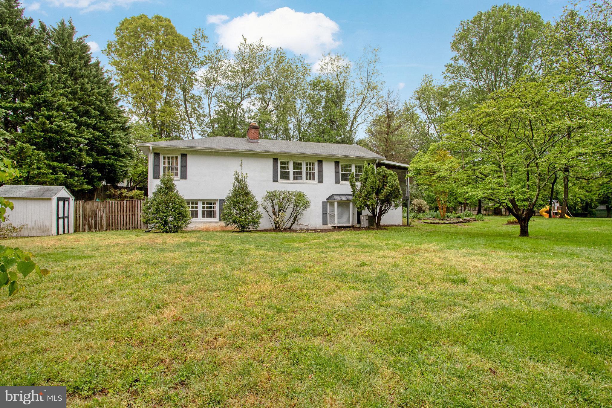 6105 Colchester Road Fairfax, VA 22030 - Photo 6 of 57 Gallery Image 6