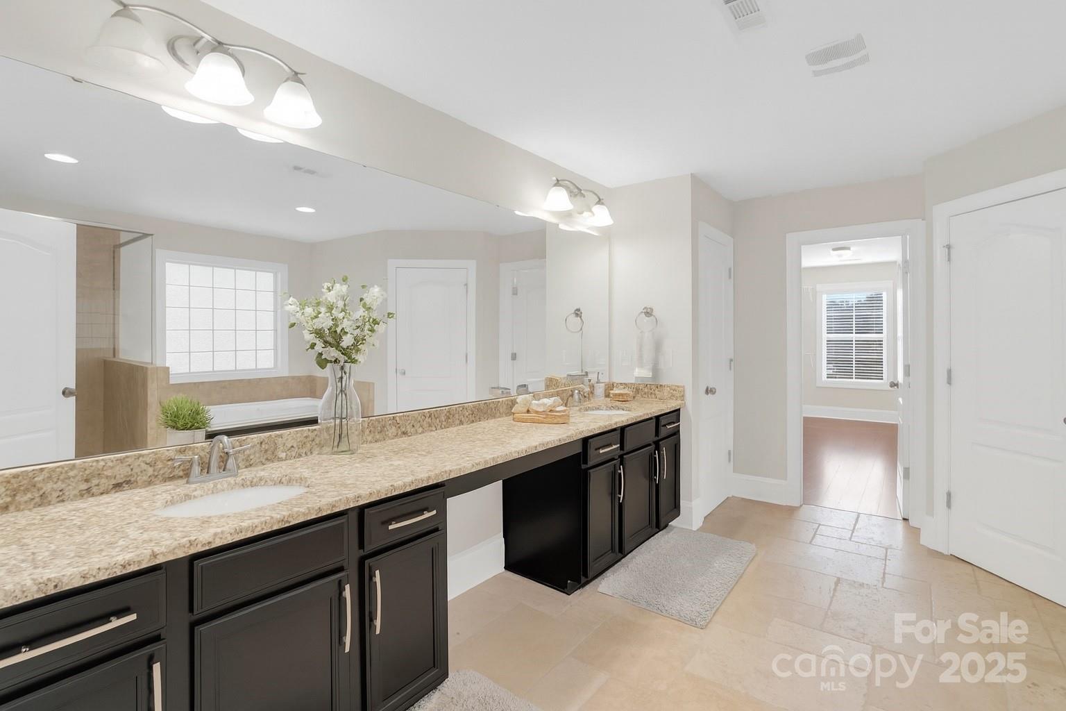 12515 Hashanli Place Matthews, NC 28105 - Photo 13 of 34