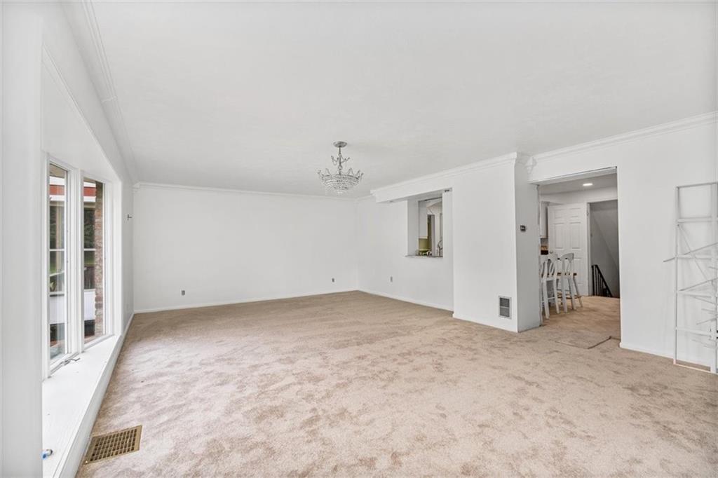 4 Dendron Drive Coraopolis, PA 15108 - Photo 9 of 36