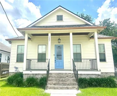 $270,000 | 1807 Center Street, Arabi, LA 70032