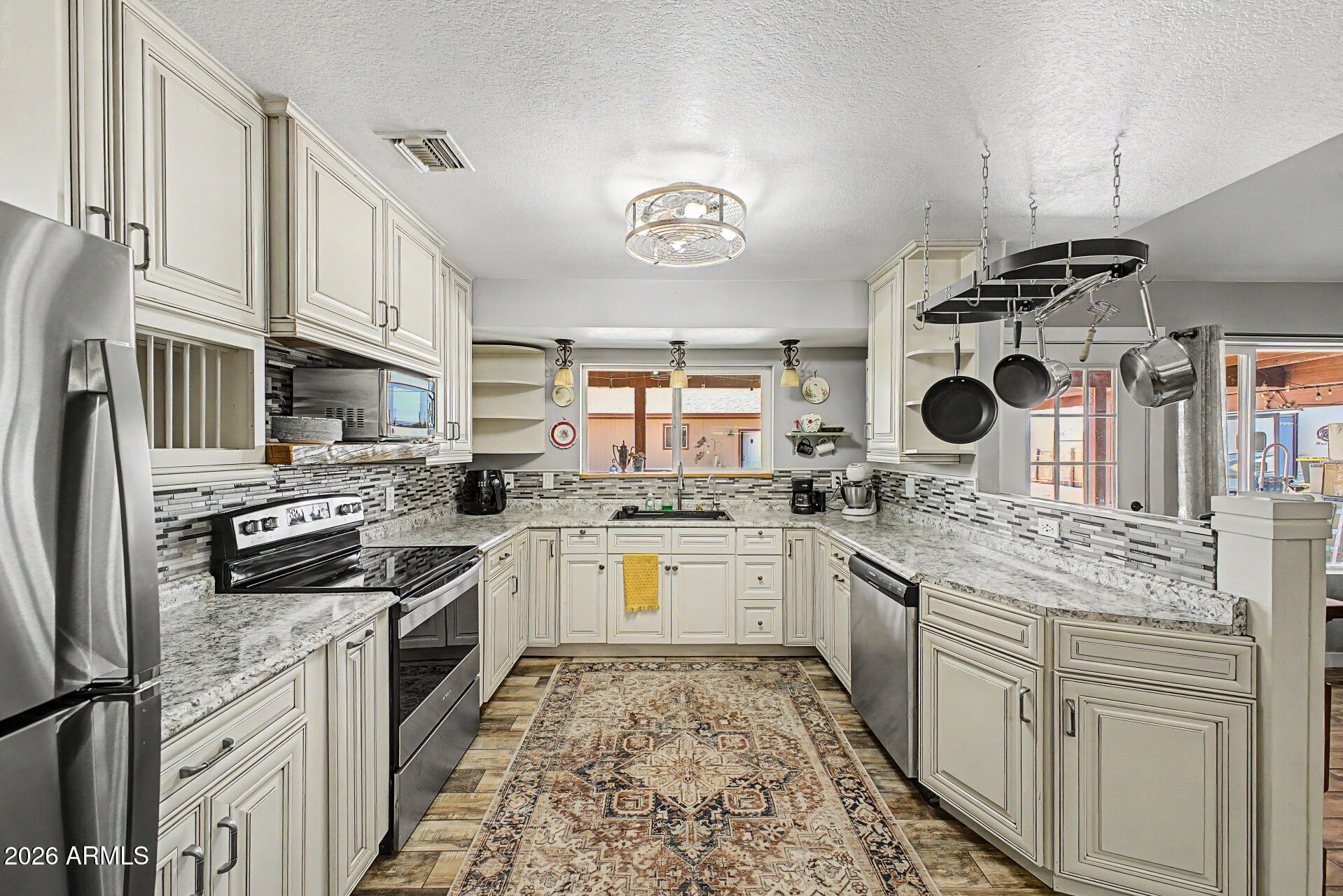 2031 South Cactus Road Apache Junction, AZ 85119 - Photo 13 of 45