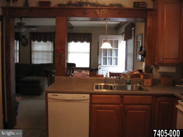 327 Spring Avenue Hanover, PA 17331 - Photo 14 of 25 Gallery Image 14
