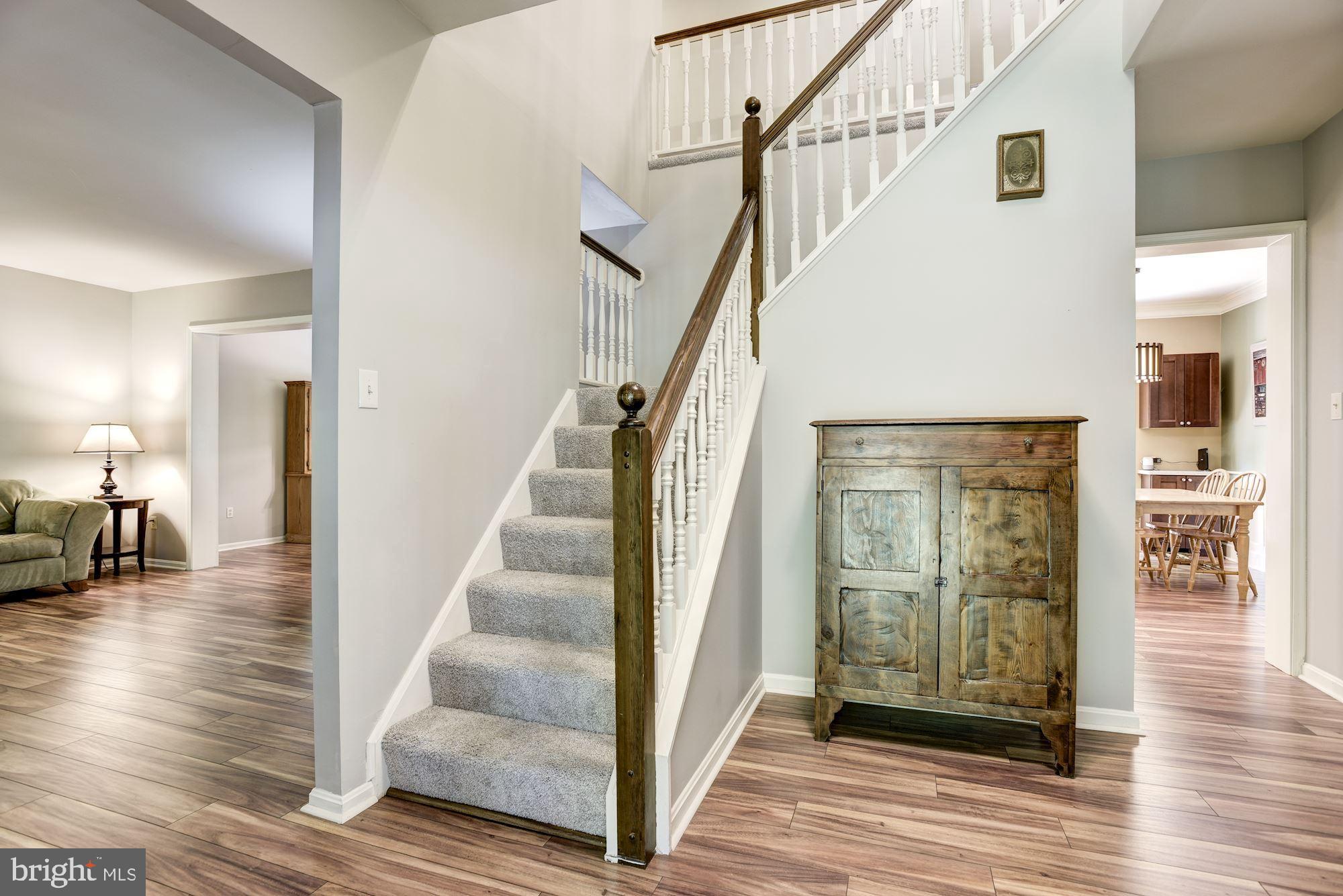 23249 Watson Road Leesburg, VA 20175 - Photo 11 of 51 Large, open foyer