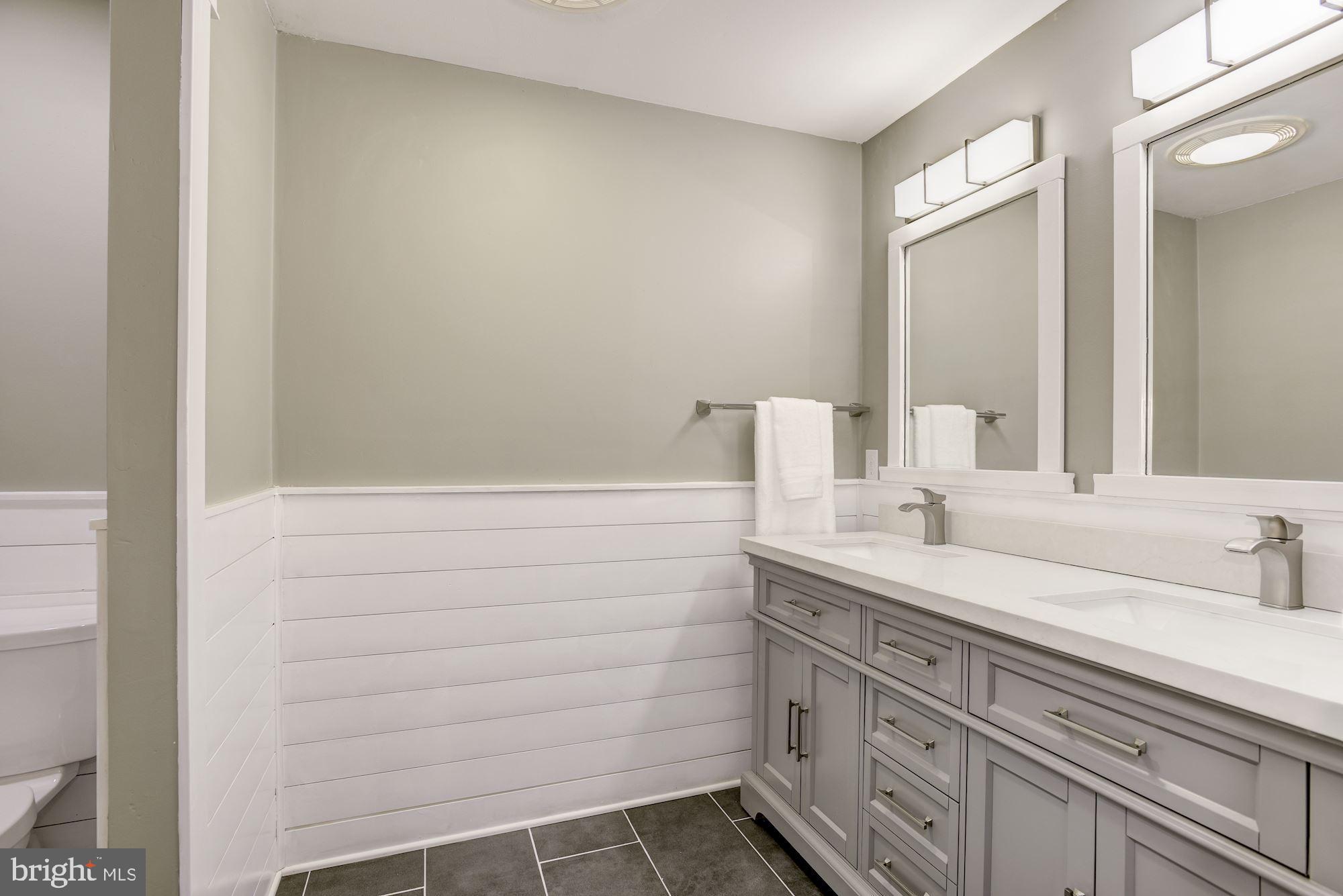 23249 Watson Road Leesburg, VA 20175 - Photo 31 of 51 Master bath with private toilet closet